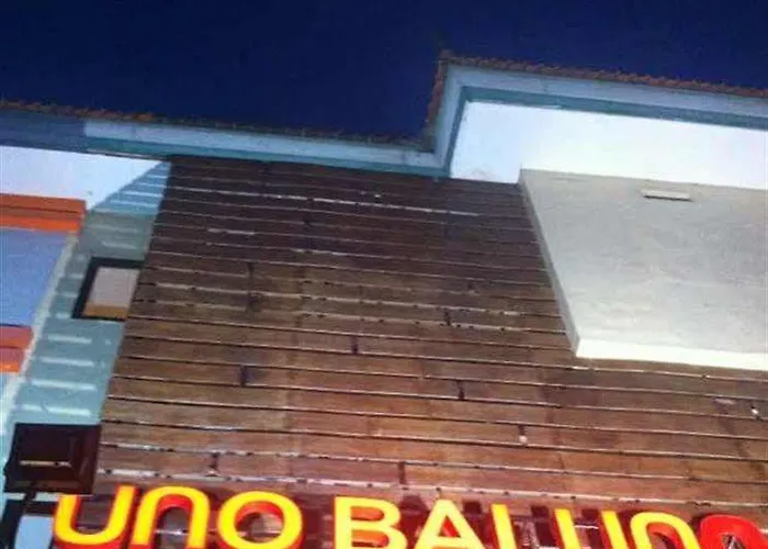 Uno Bali بيت ضيافة كوتا